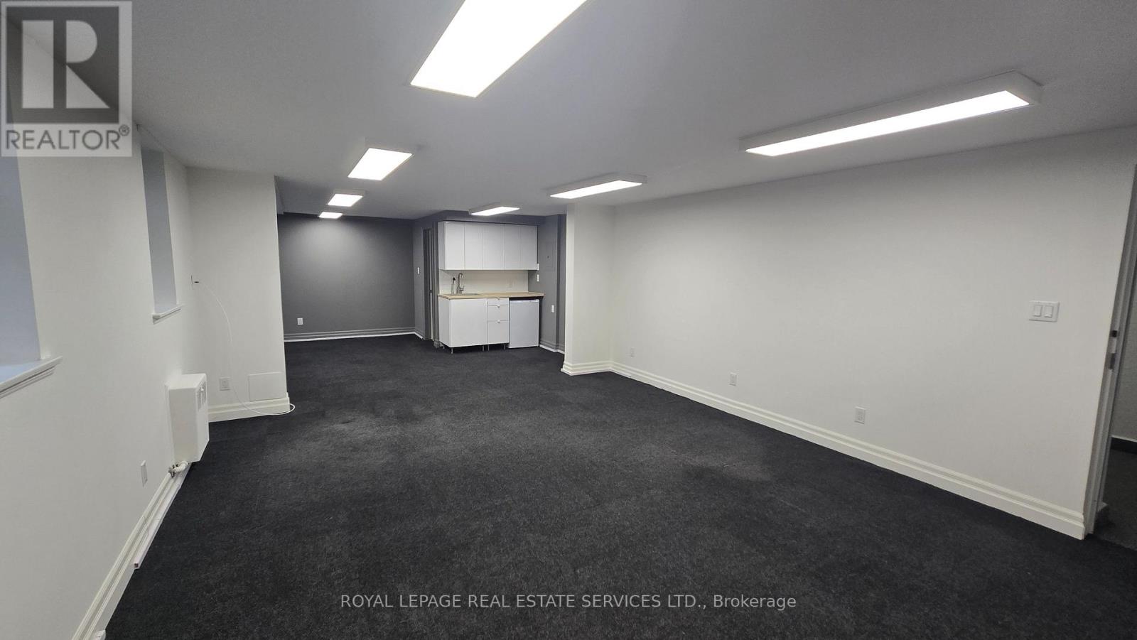 L2 - 2842 Bloor Street W Property Photo 3