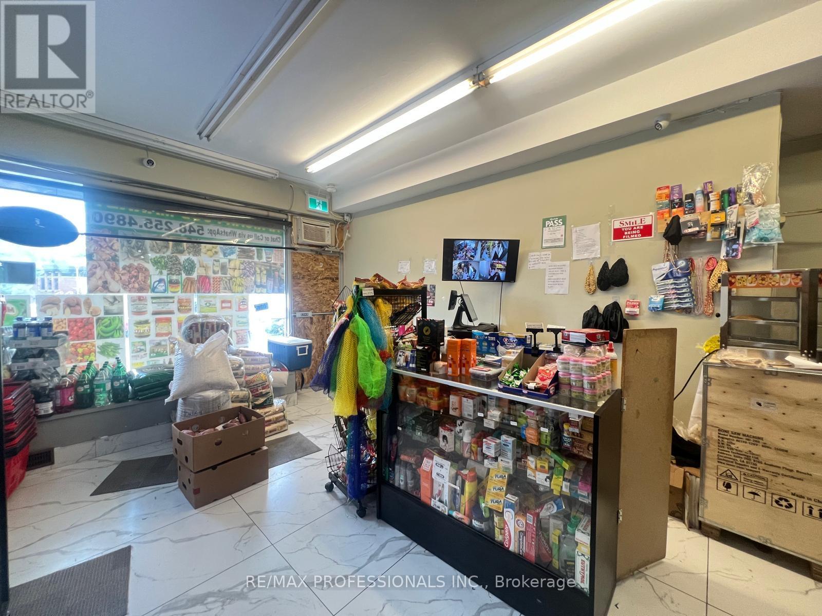 2995 Islington Avenue Property Photo 8