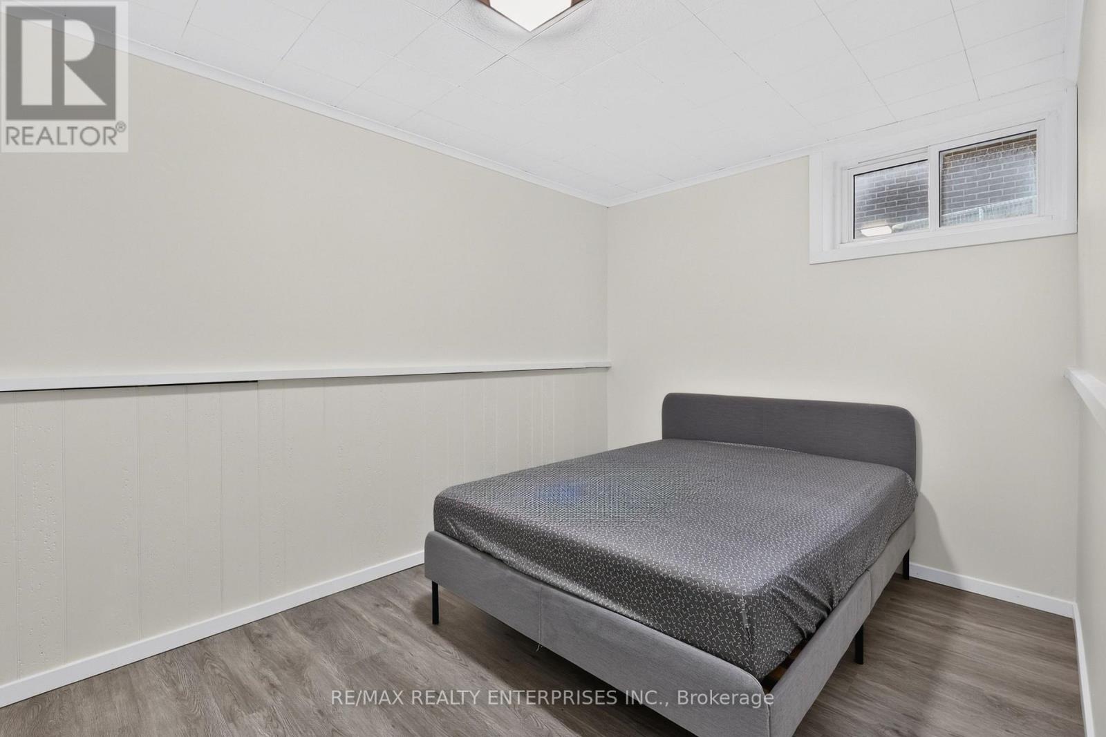 975 Cresthampton Lane Property Photo 33