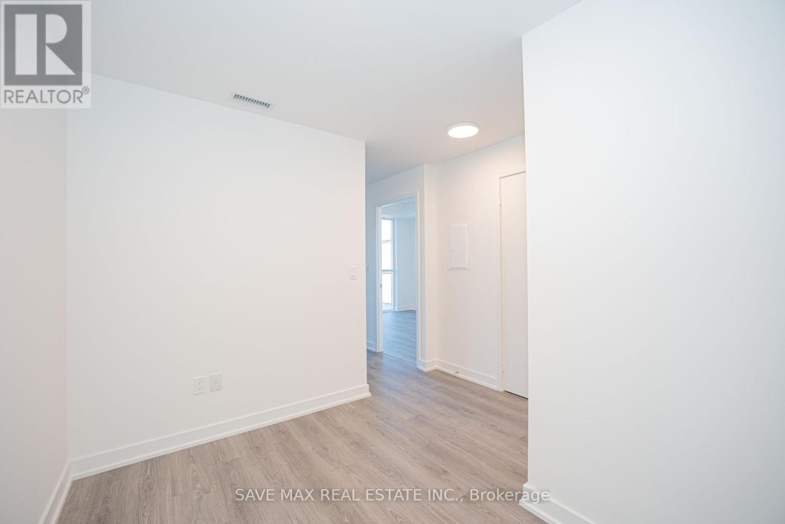 421 - 225 Malta Avenue Property Photo 13