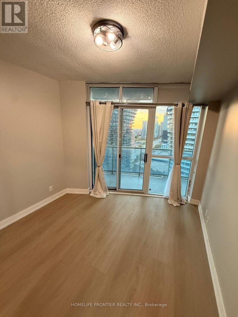 2607 - 80 Absolute Avenue Property Photo 8