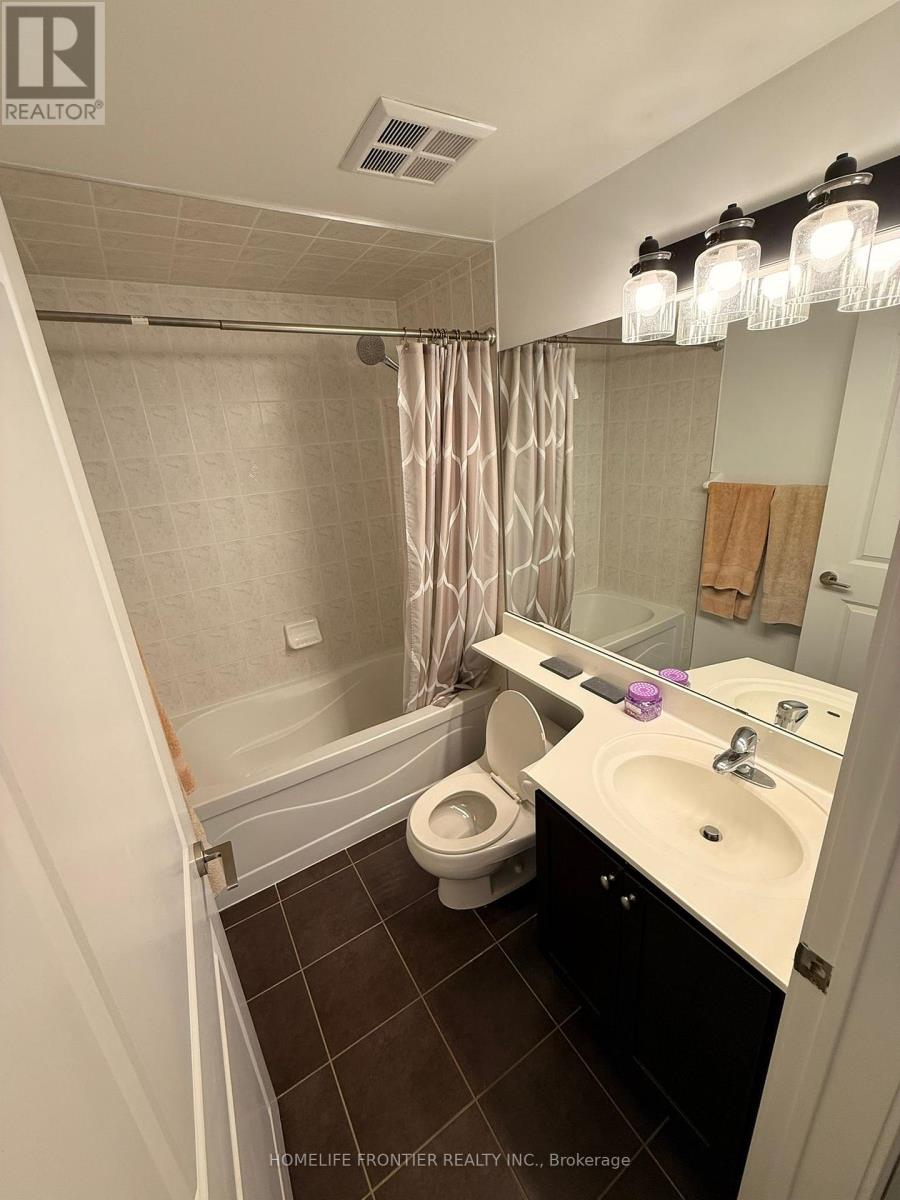 2607 - 80 Absolute Avenue Property Photo 14
