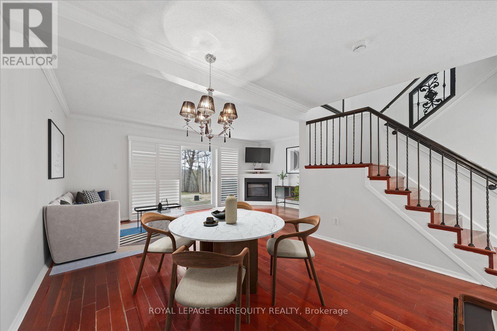 1825 Hyde Mill Crescent Property Photo 4