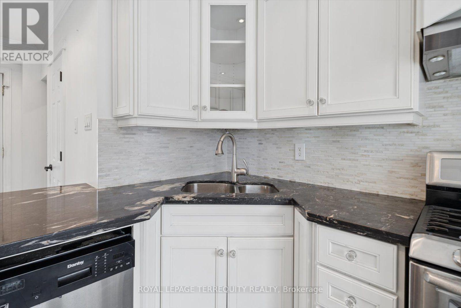 1825 Hyde Mill Crescent Property Photo 15