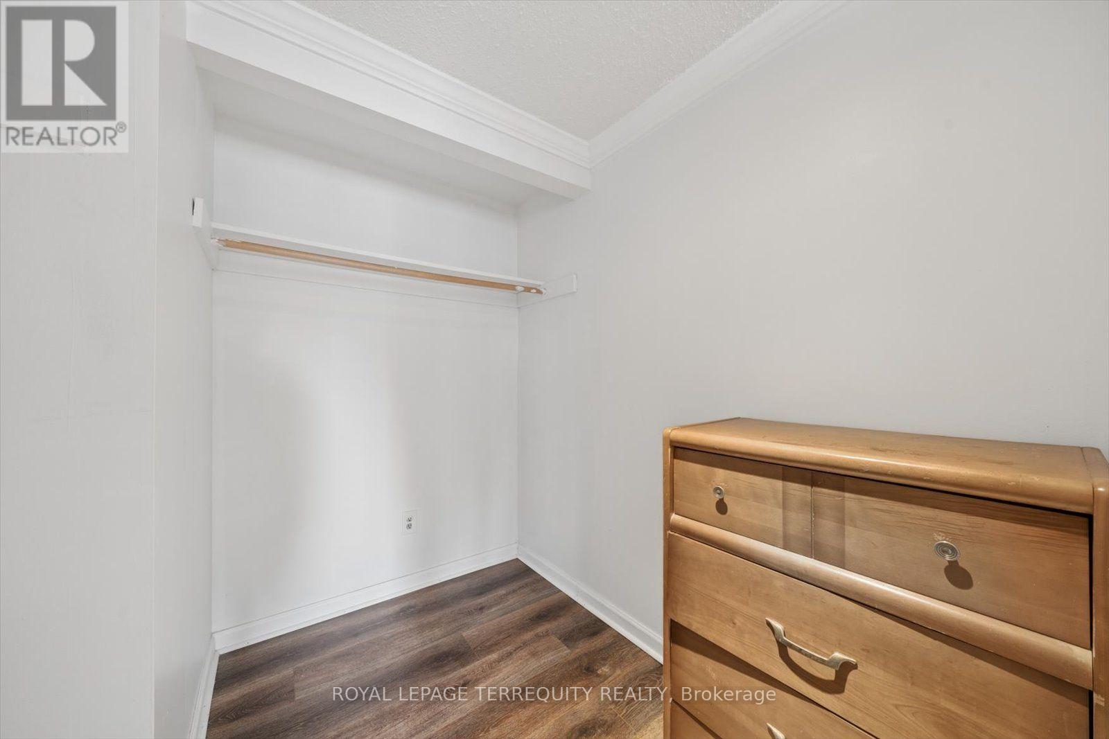 1825 Hyde Mill Crescent Property Photo 22