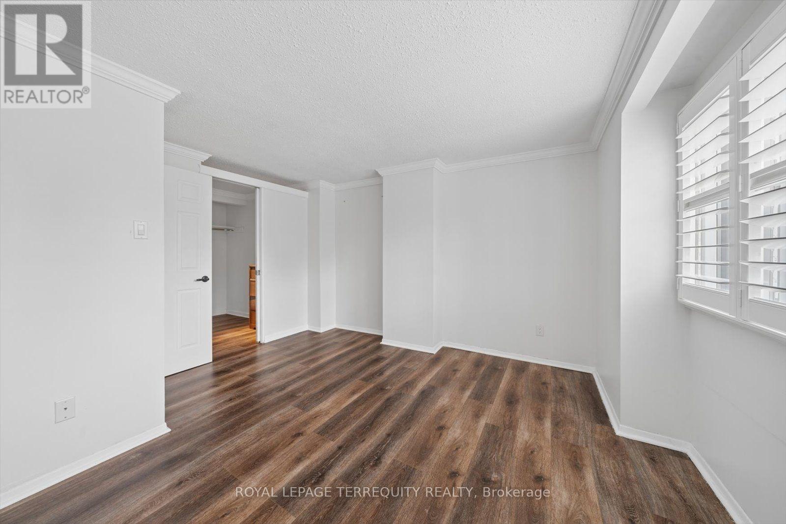 1825 Hyde Mill Crescent Property Photo 24