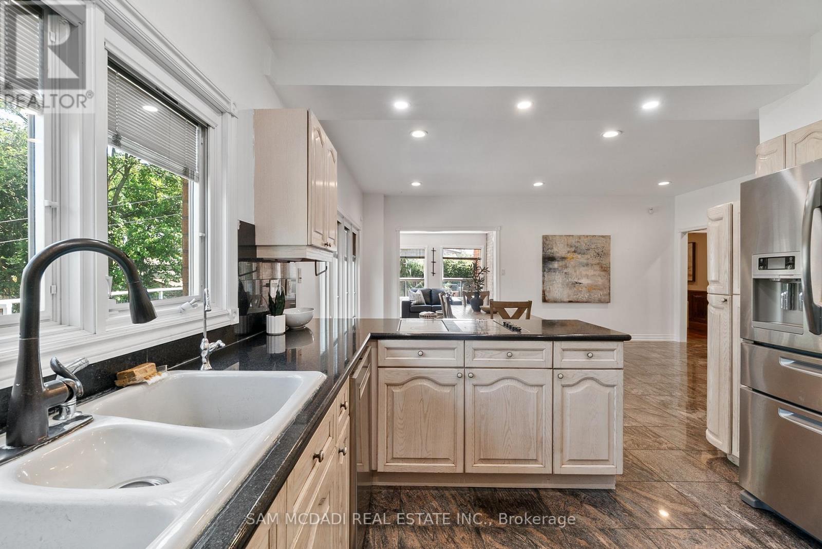 2339 Glengarry Road Property Photo 13