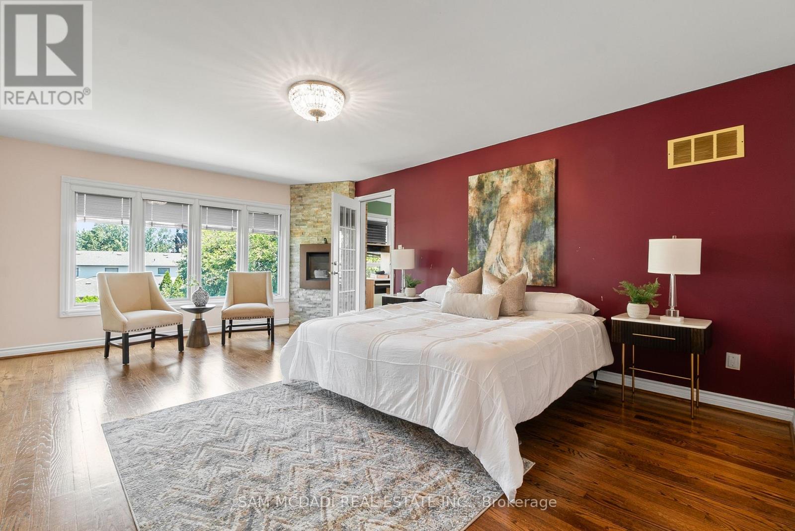 2339 Glengarry Road Property Photo 15