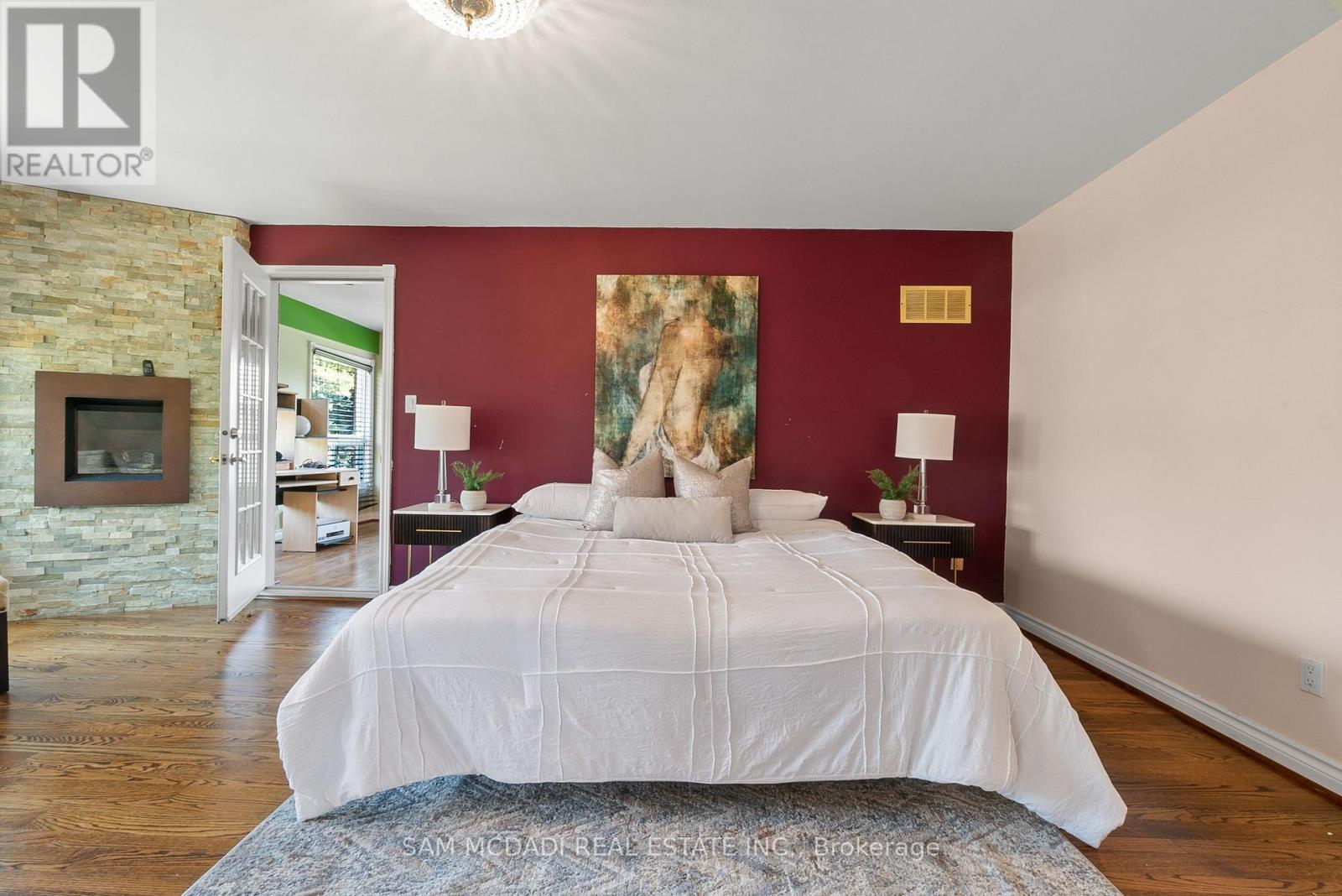 2339 Glengarry Road Property Photo 16