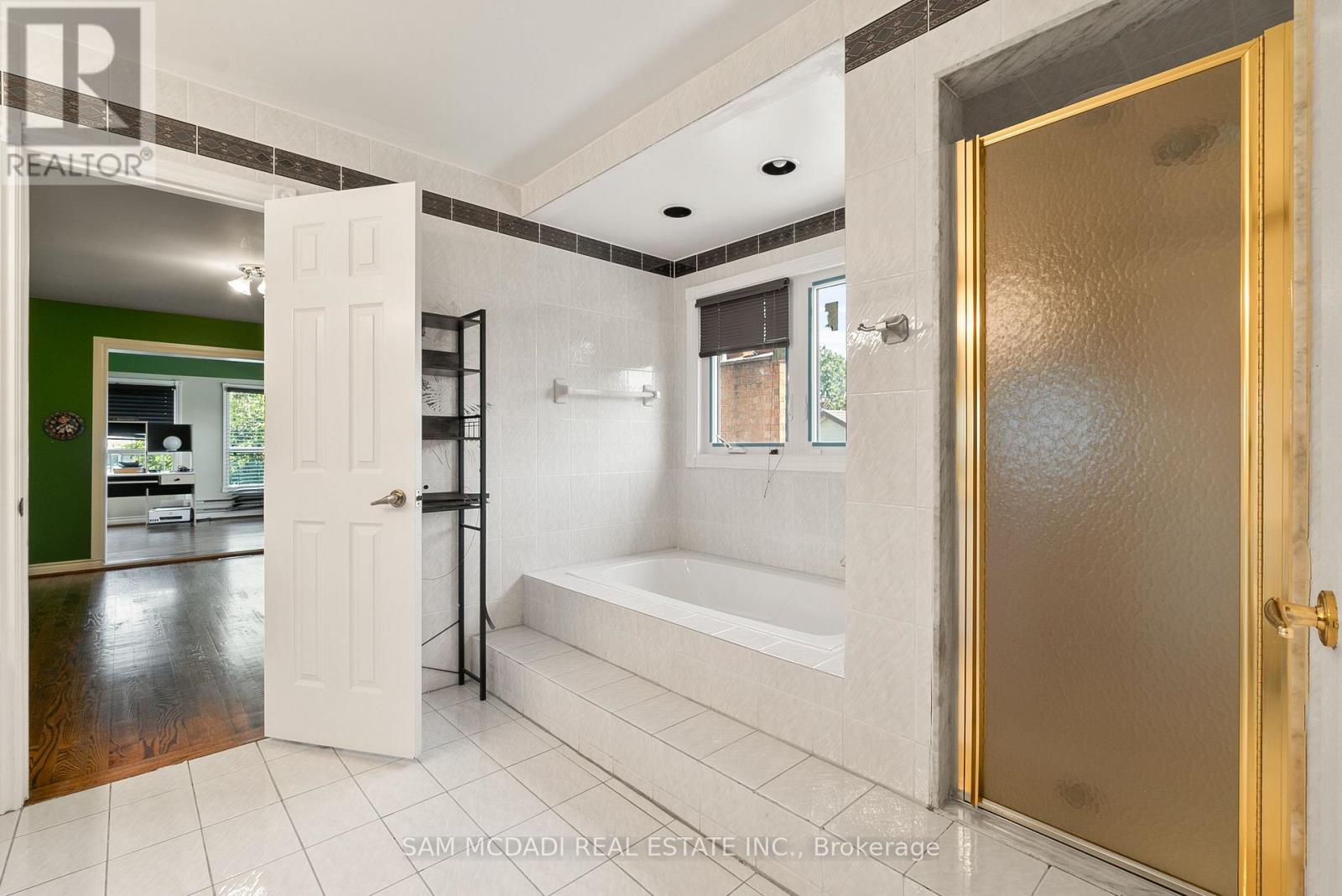 2339 Glengarry Road Property Photo 22