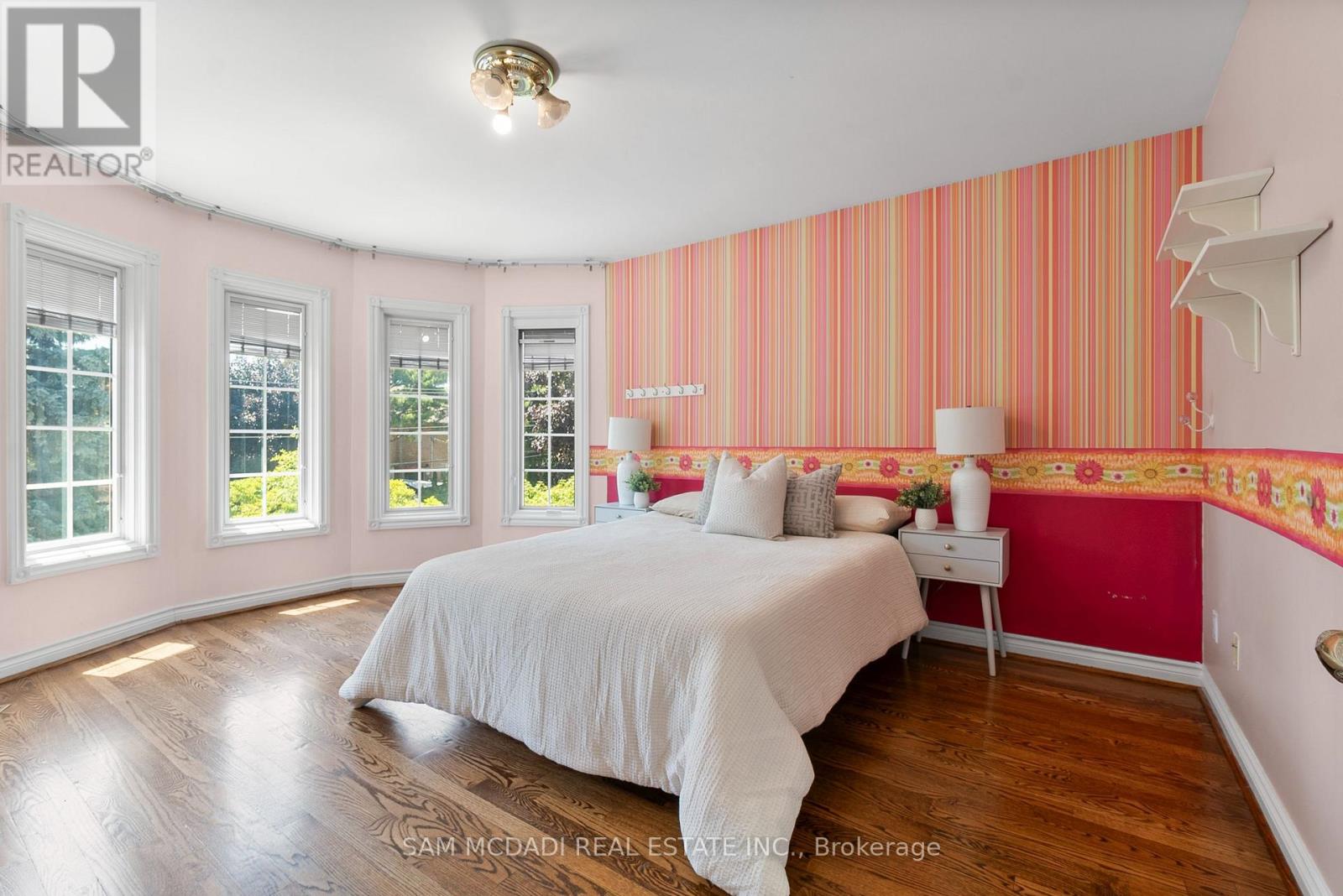 2339 Glengarry Road Property Photo 26