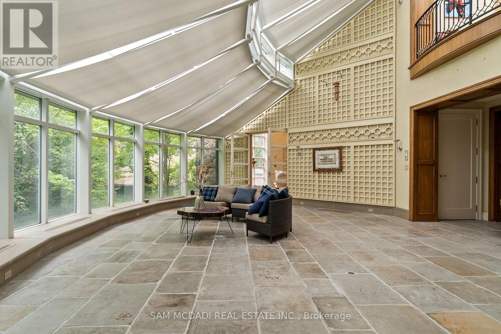 9 Flaherty Lane Property Photo 18