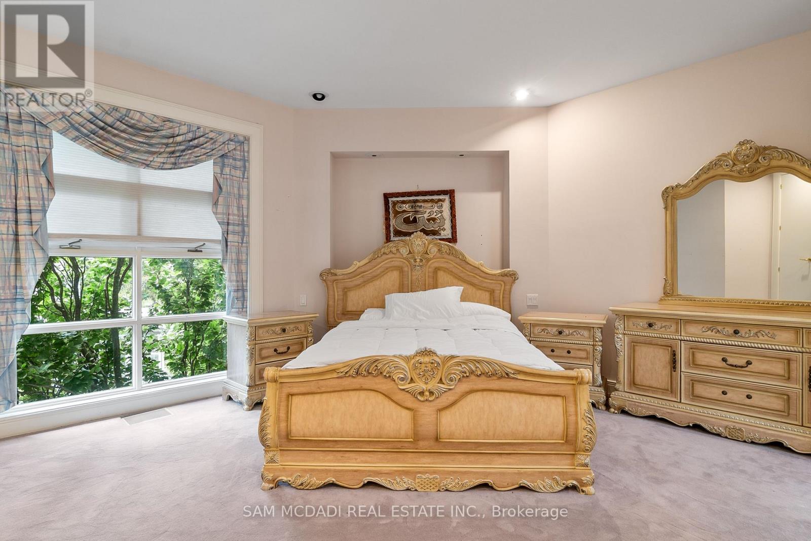 9 Flaherty Lane Property Photo 29