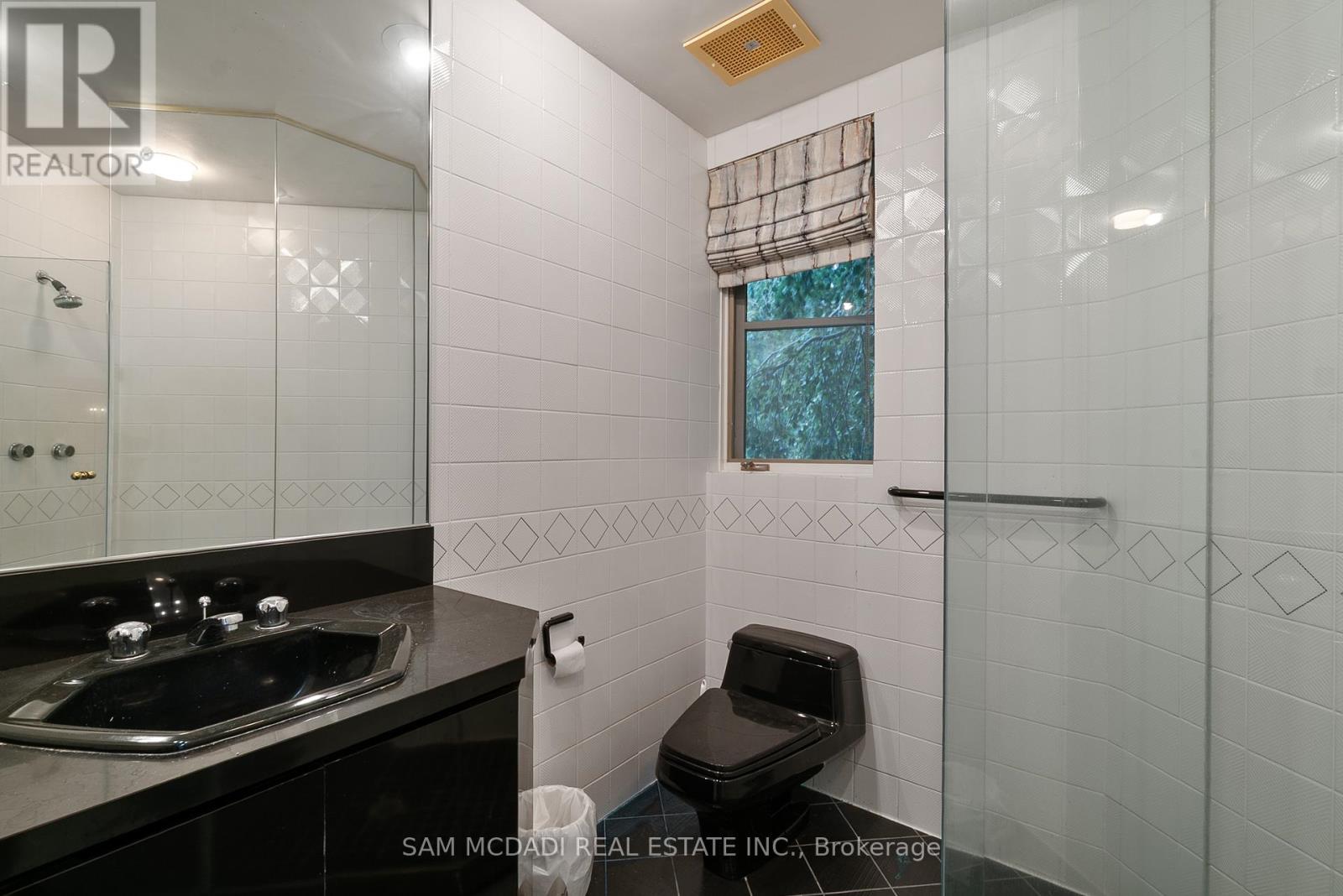 9 Flaherty Lane Property Photo 34