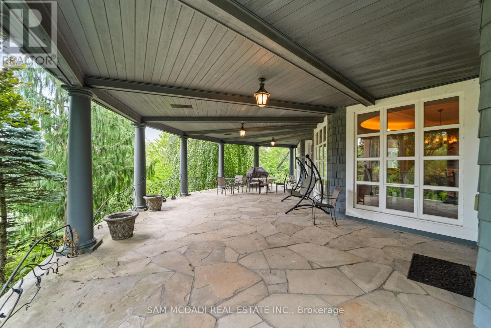 9 Flaherty Lane Property Photo 44