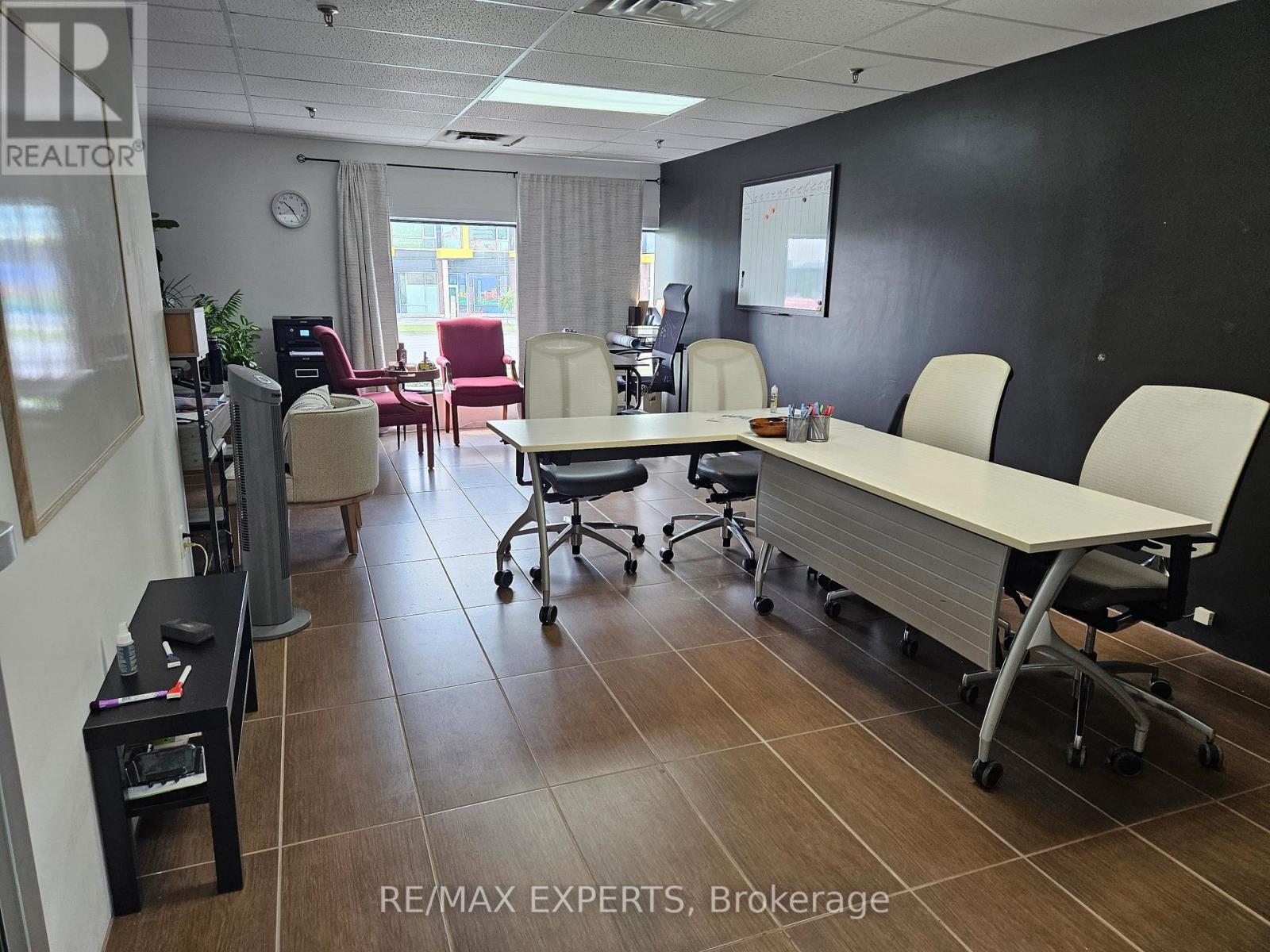 2 - 1270 Finch Avenue W Property Photo 12