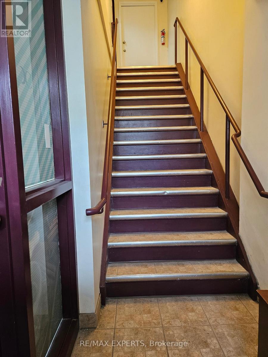 2 - 1270 Finch Avenue W Property Photo 13