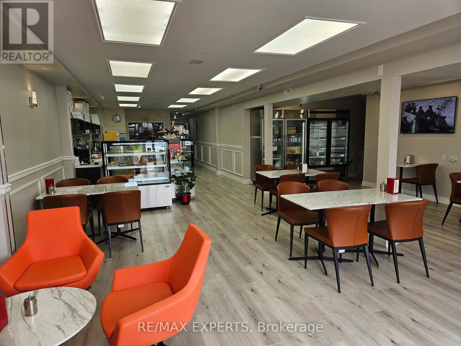 2 - 1270 Finch Avenue W Property Photo 14