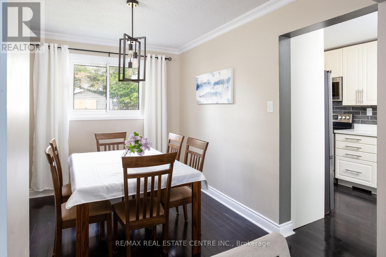 289 Archdekin Drive Property Photo 13