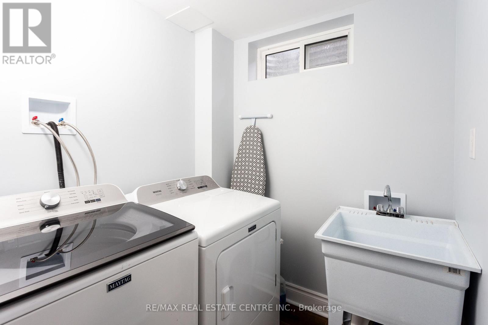 289 Archdekin Drive Property Photo 35