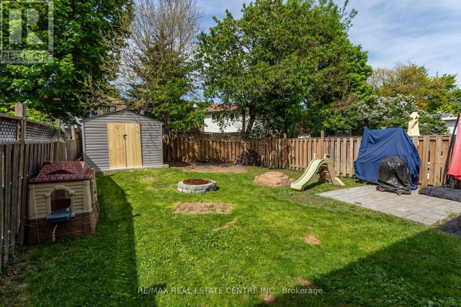 289 Archdekin Drive Property Photo 37