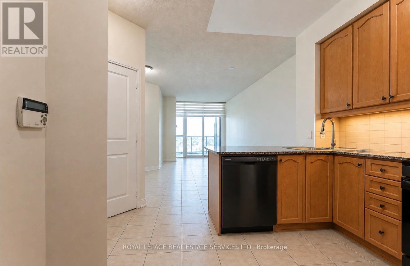 1510 - 80 Absolute Avenue Property Photo 4