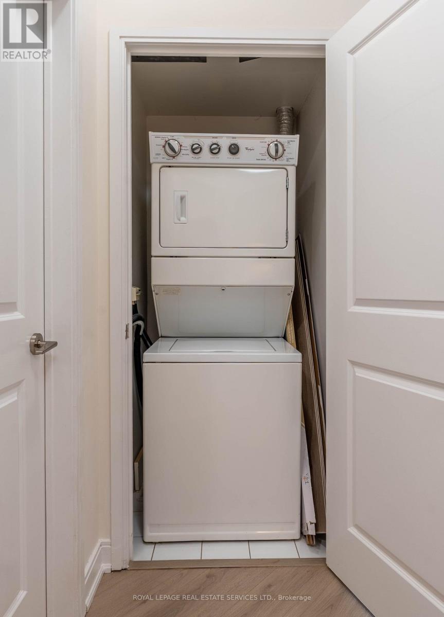 1510 - 80 Absolute Avenue Property Photo 8