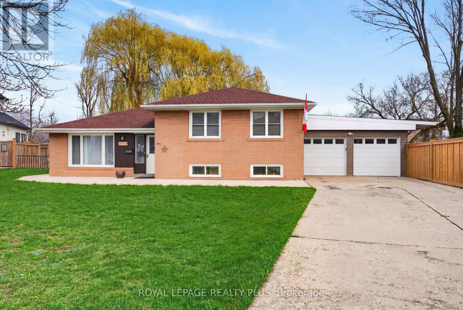 1332 STANBURY ROAD