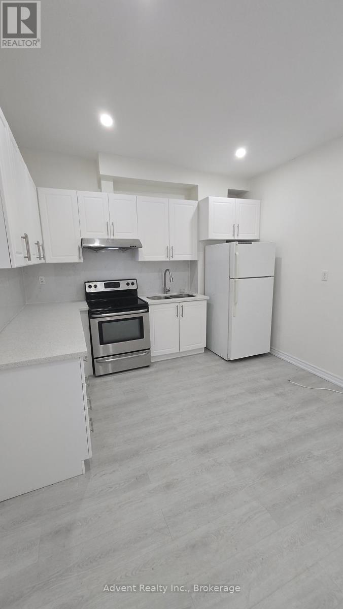 2nd Floor - 1454 Queen Street W Property Photo 2