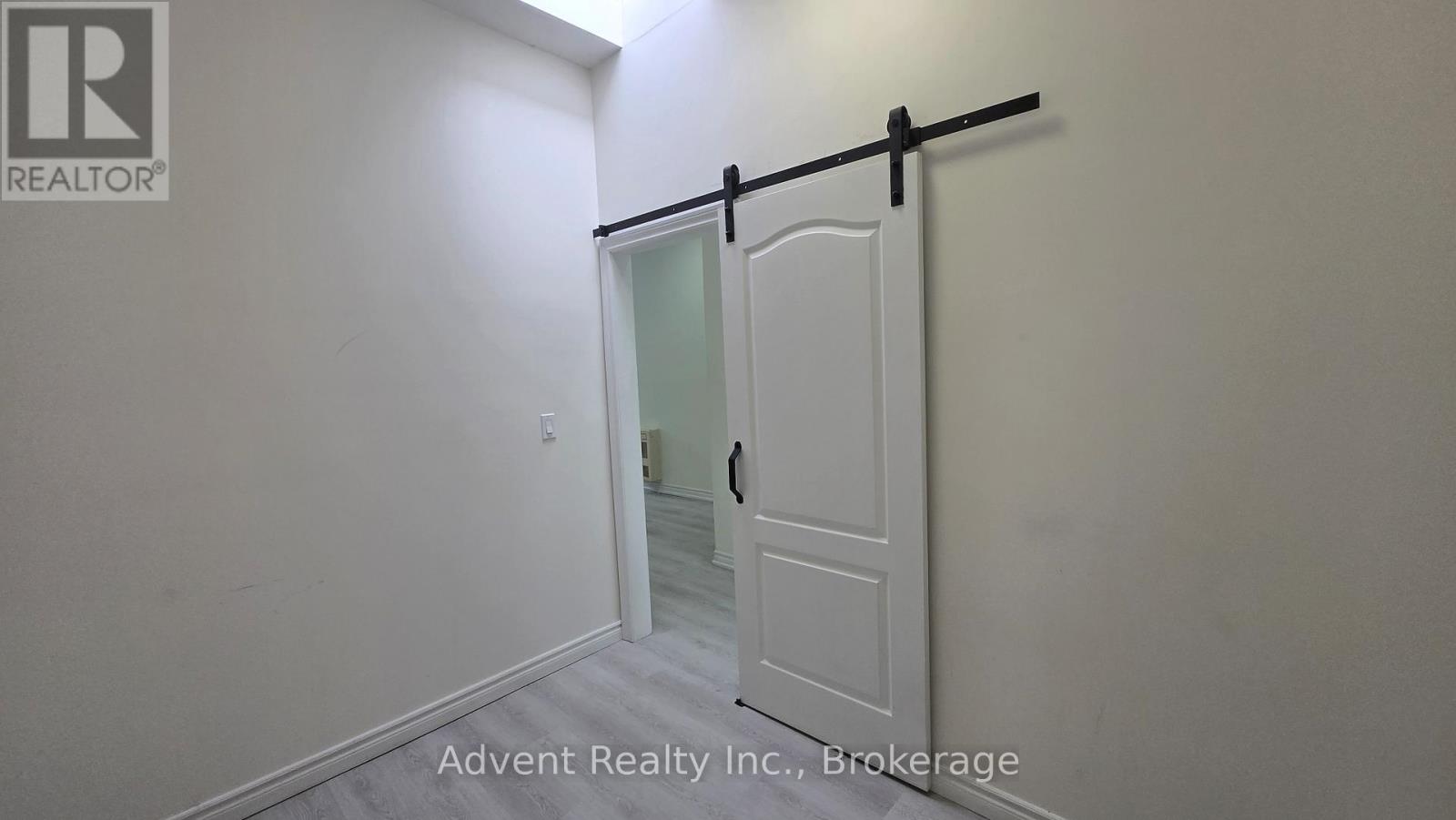2nd Floor - 1454 Queen Street W Property Photo 5