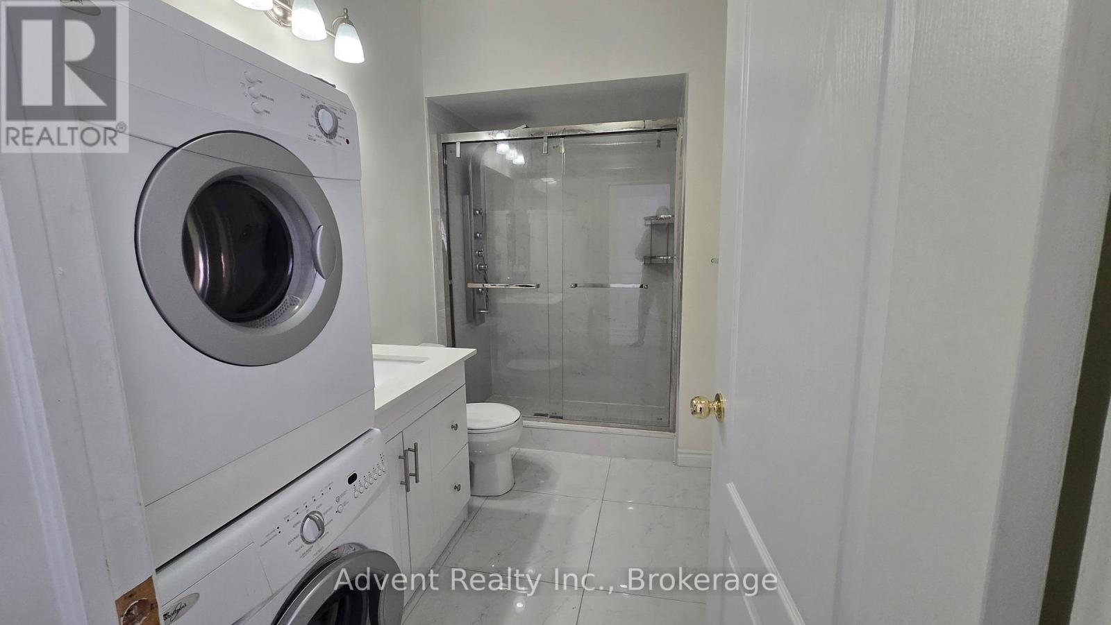 2nd Floor - 1454 Queen Street W Property Photo 8