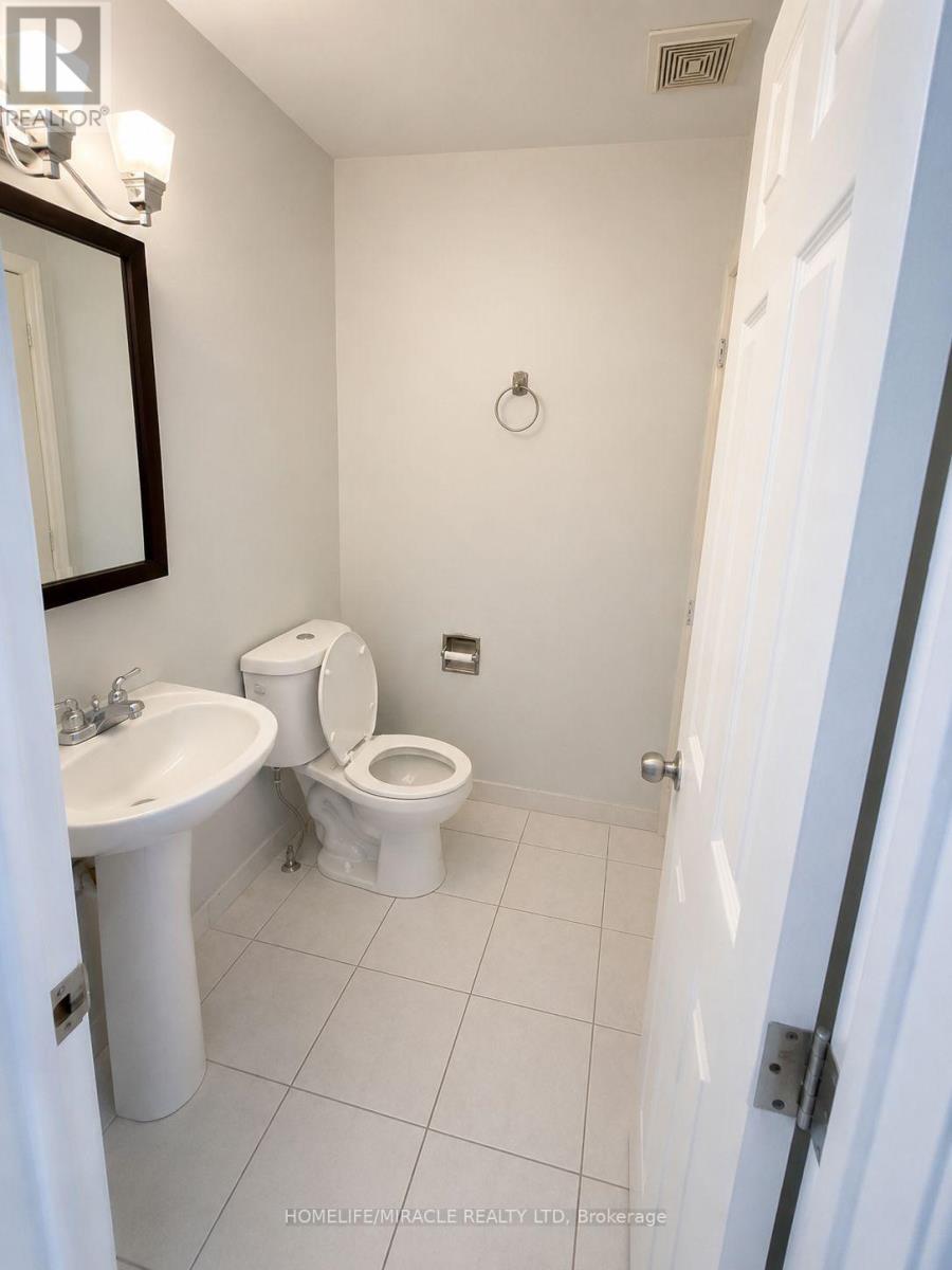 3145 Mallbridge Crescent Property Photo 8