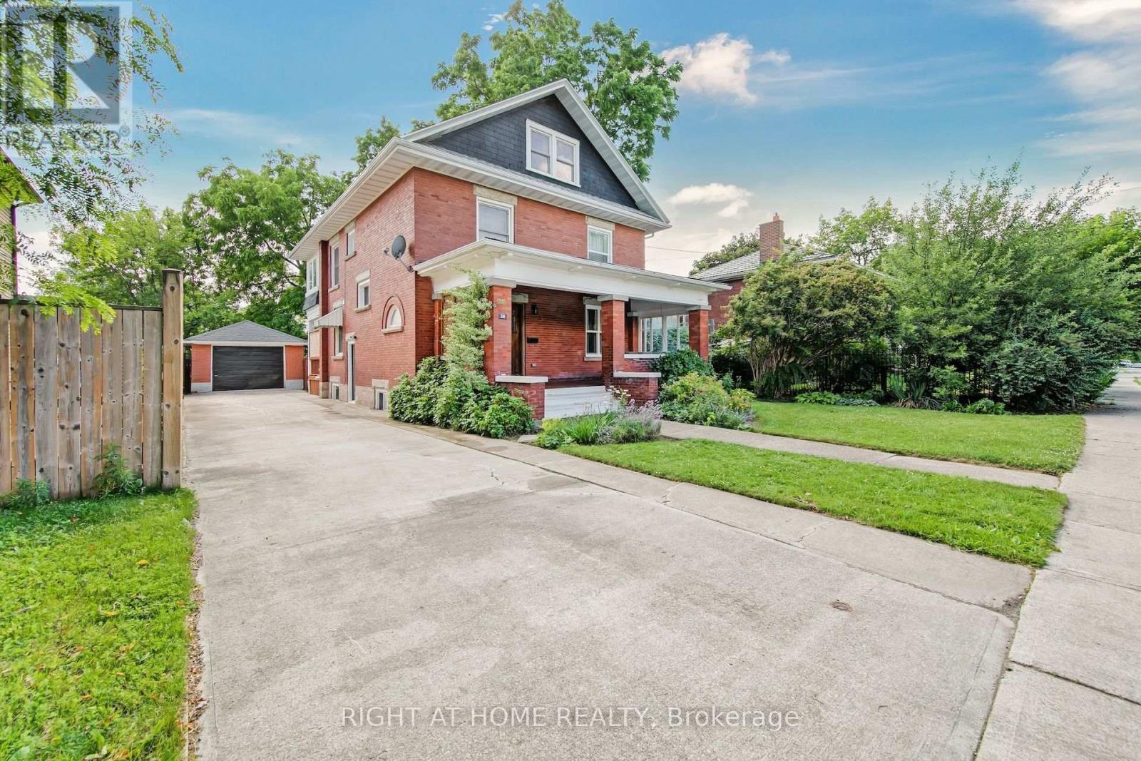 30 Willow Street N Property Photo 1