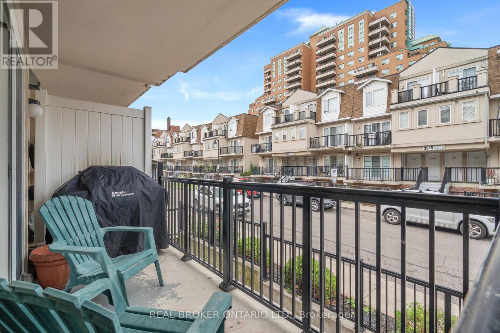 2066 - 3047 Finch Avenue W Property Photo 4