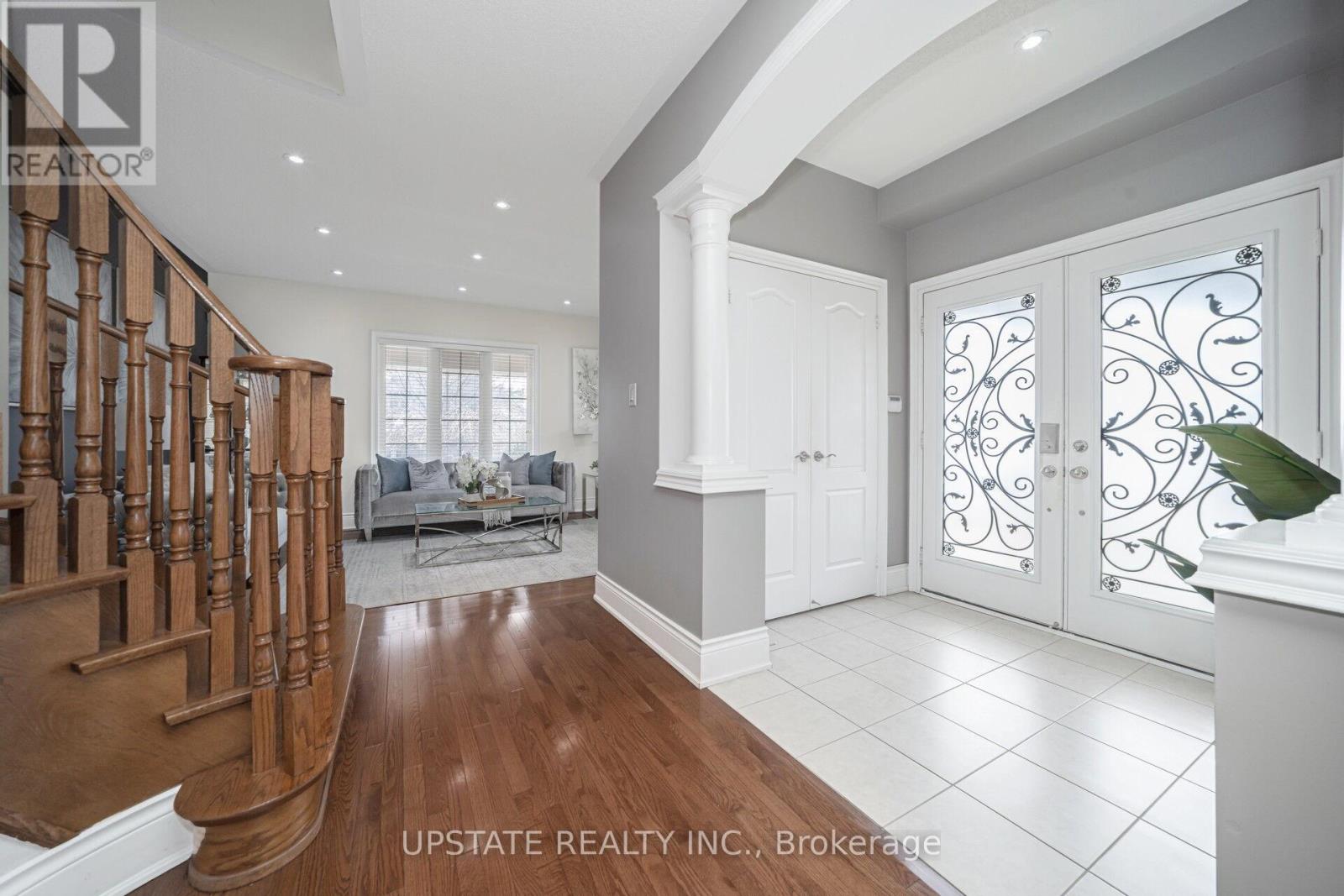 2 Beachville Circle Property Photo 3