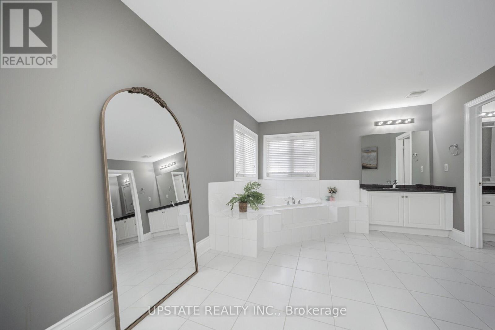 2 Beachville Circle Property Photo 22