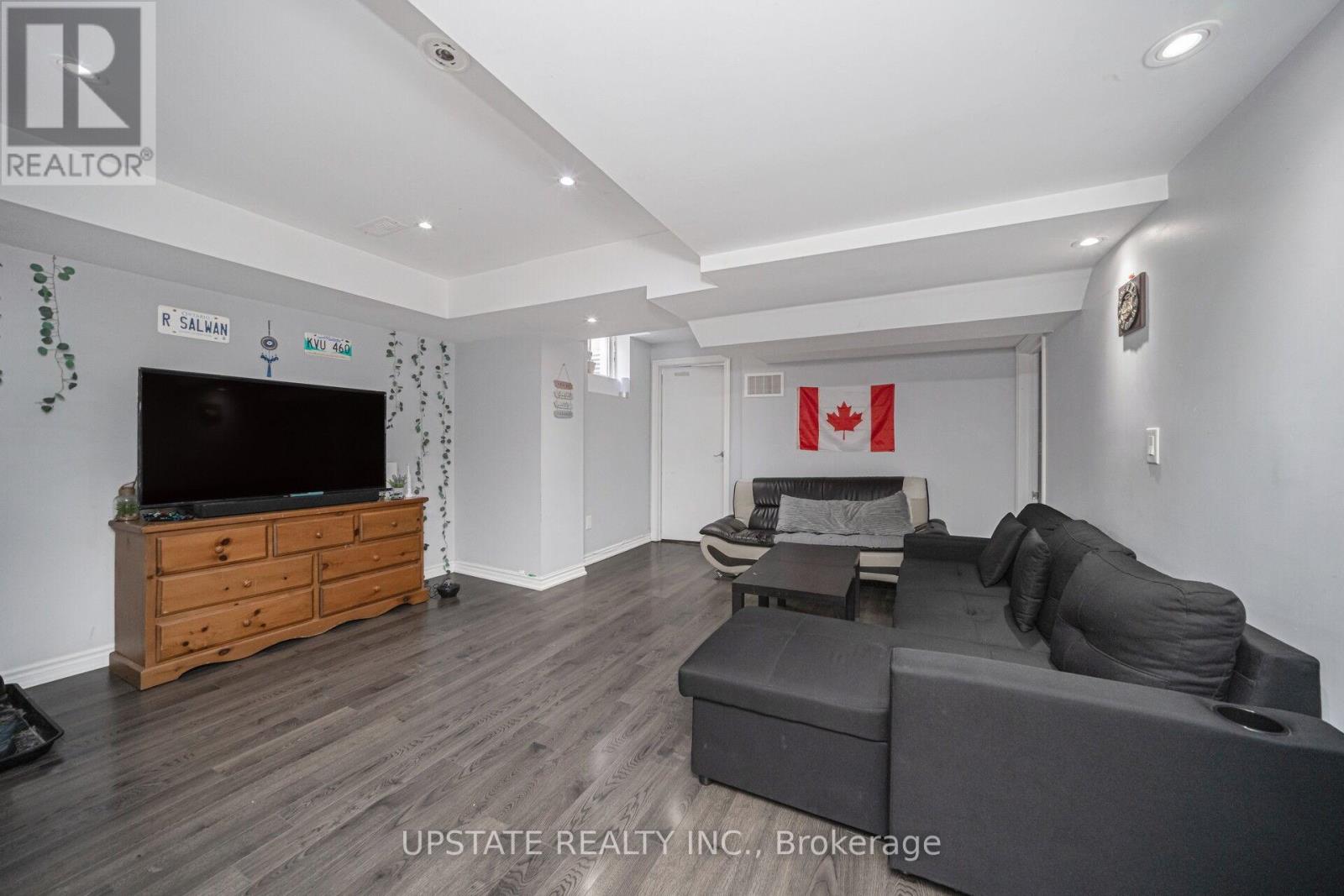 2 Beachville Circle Property Photo 32