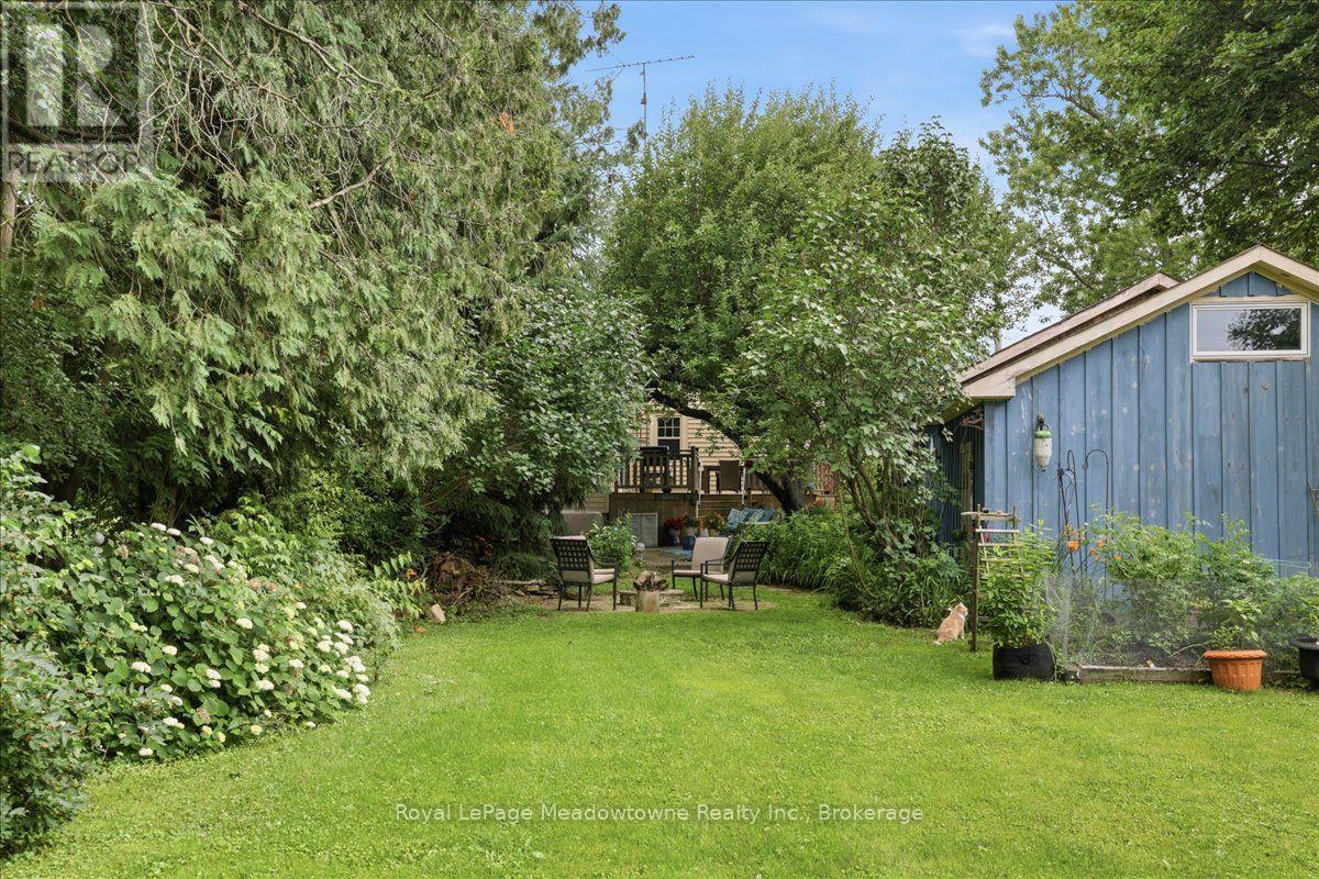 11024 First Line Nassagaweya Property Photo 13