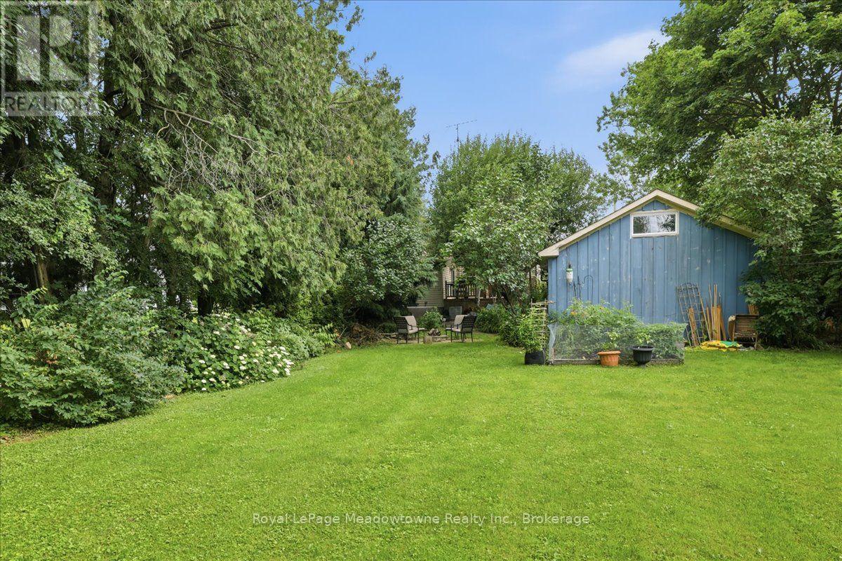 11024 First Line Nassagaweya Property Photo 14