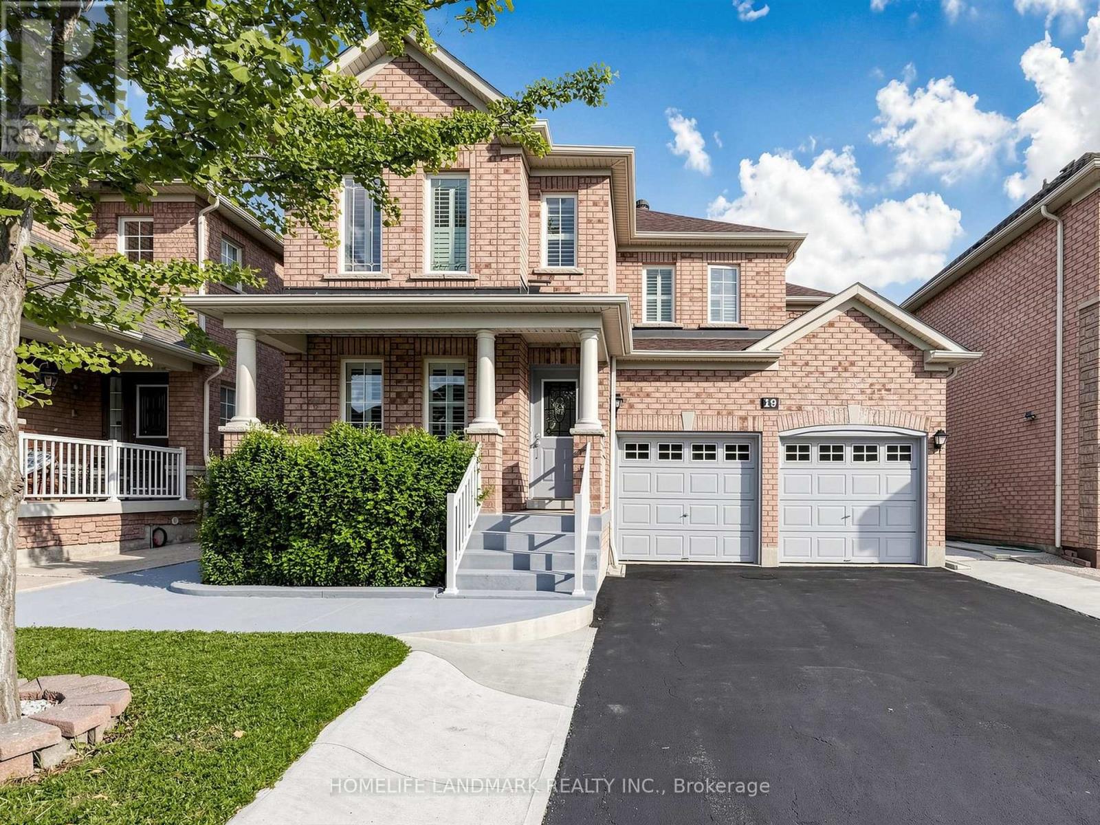 19 CITRONELLA LANE
