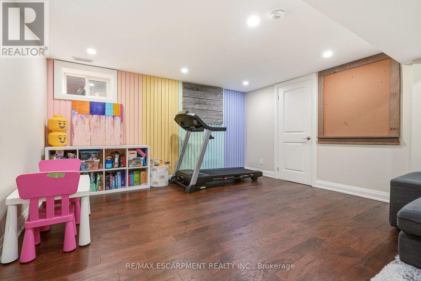 715 Drury Lane Property Photo 36