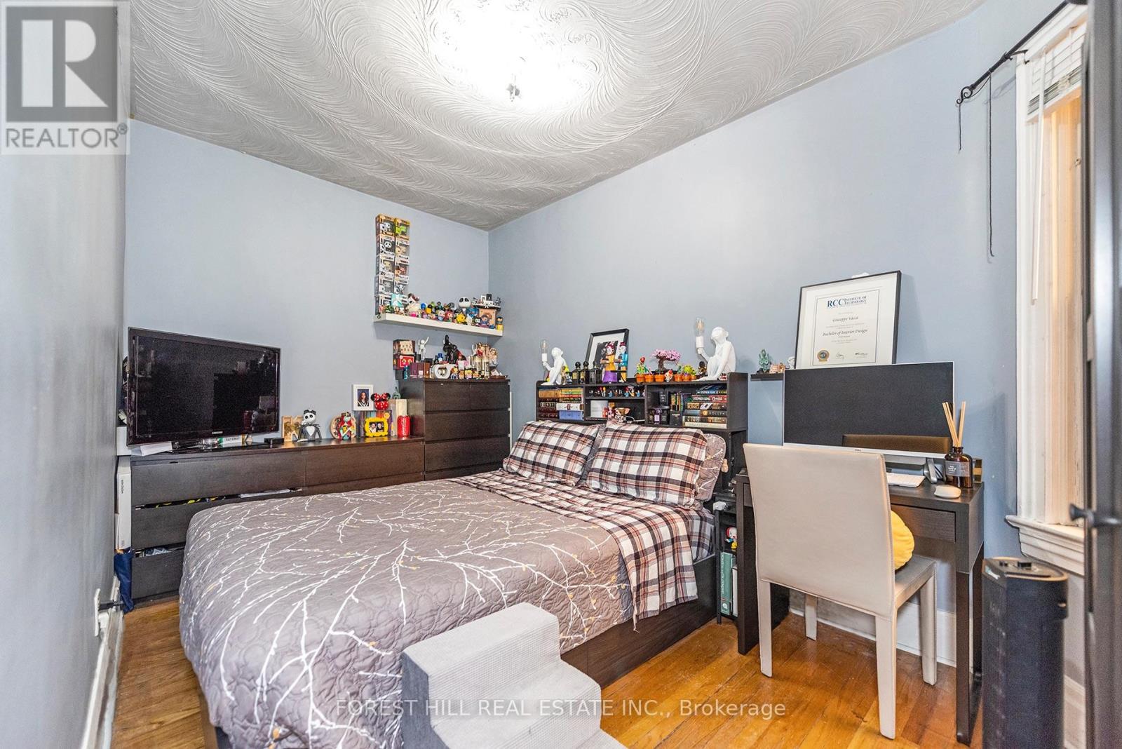 413 Westmoreland Avenue N Property Photo 6