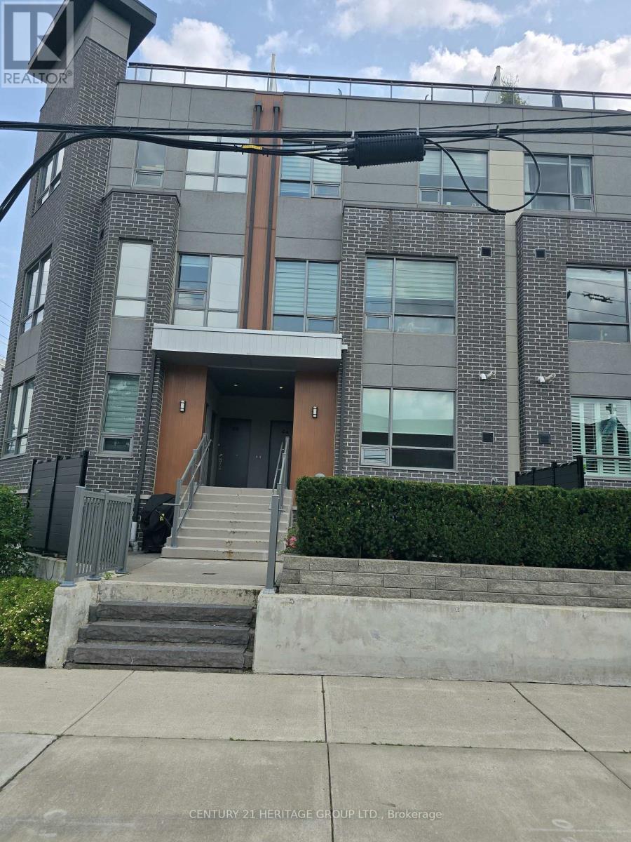 22 - 680 Atwater Avenue Property Photo 2