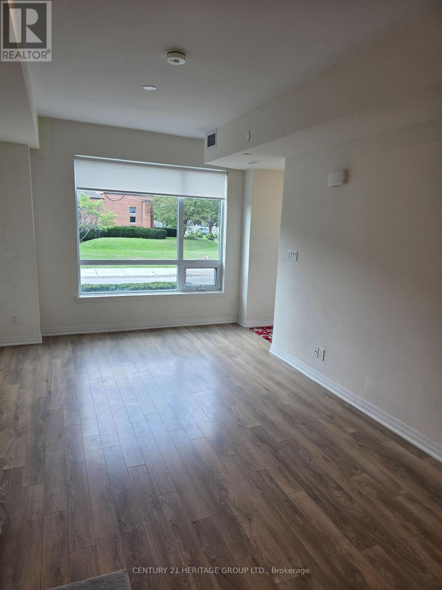 22 - 680 Atwater Avenue Property Photo 8