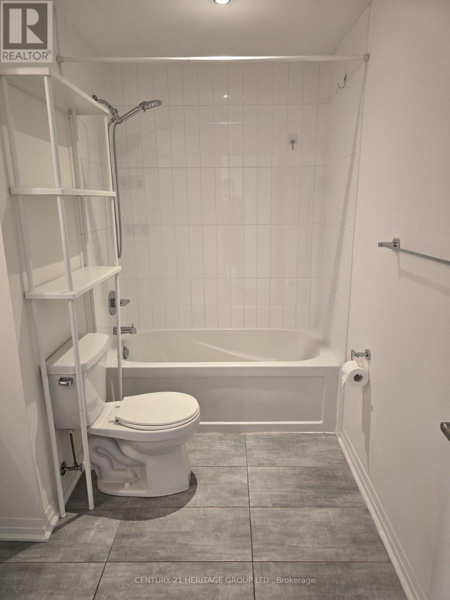22 - 680 Atwater Avenue Property Photo 14