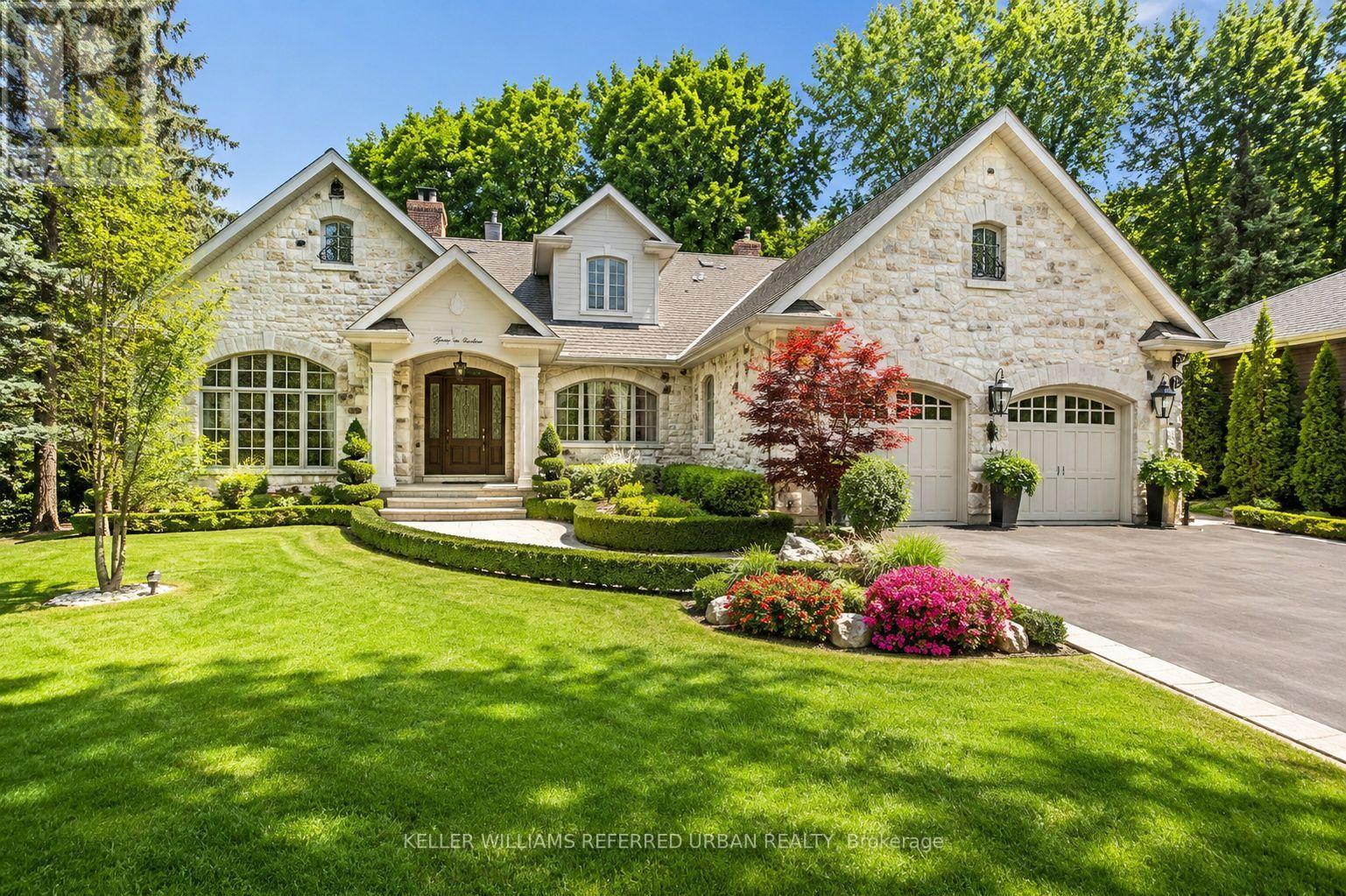 11 COUNTRY CLUB DRIVE