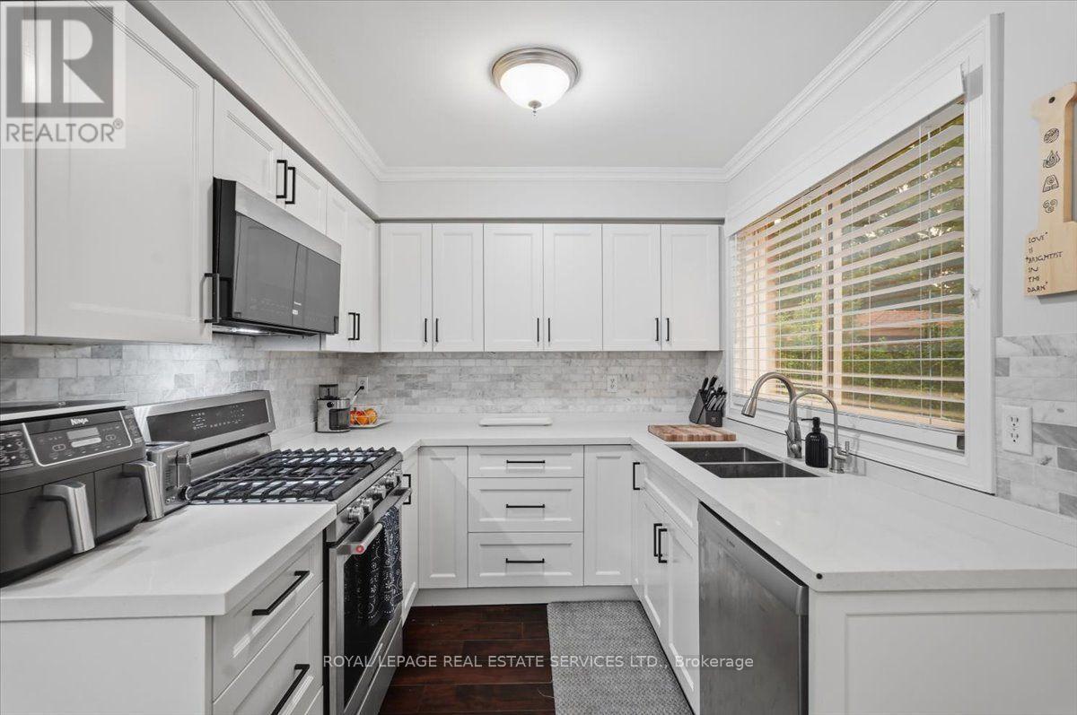 5185 Bunton Crescent Property Photo 7