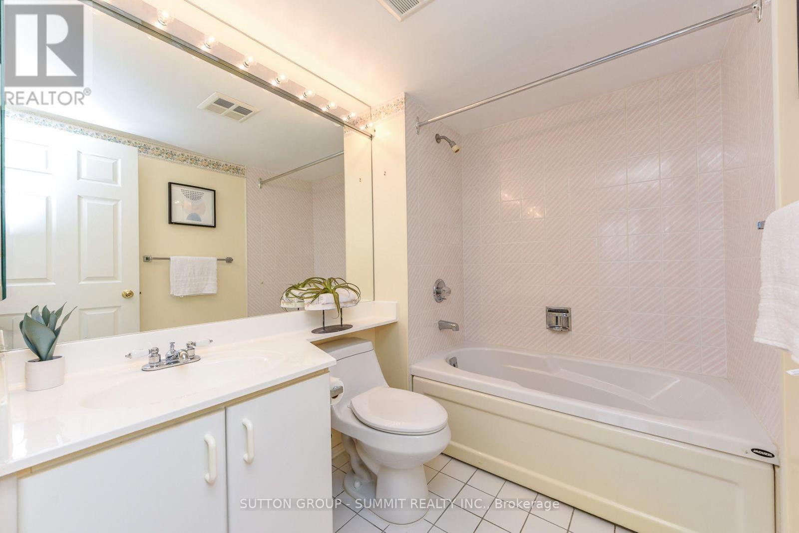 1404 - 3605 Kariya Drive Property Photo 34