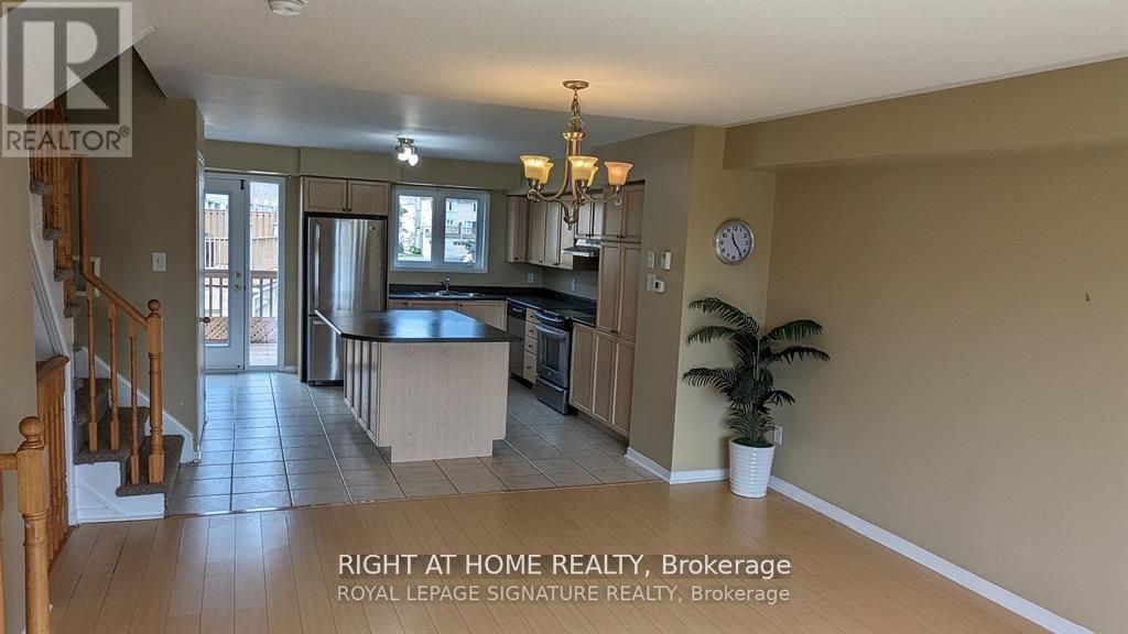 27 - 4869 Half Moon Grove Property Photo 9