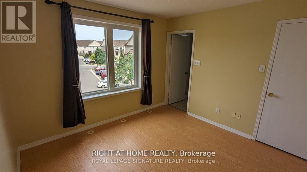 27 - 4869 Half Moon Grove Property Photo 17